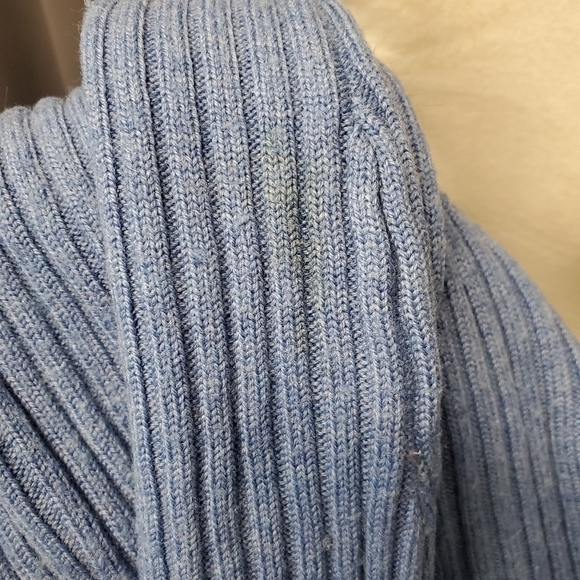 L.L.Bean Sky Baby Blue Merino Wool Ribbed Knit V Neck Relaxed Pullover Sweater - Picture 4 of 5